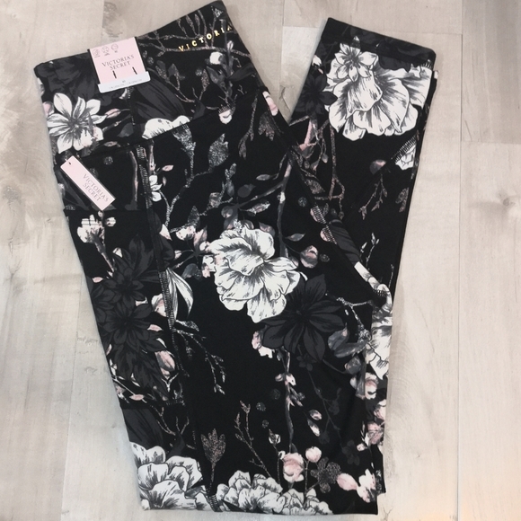 Victoria's Secret Leggings - Picture 3 of 7